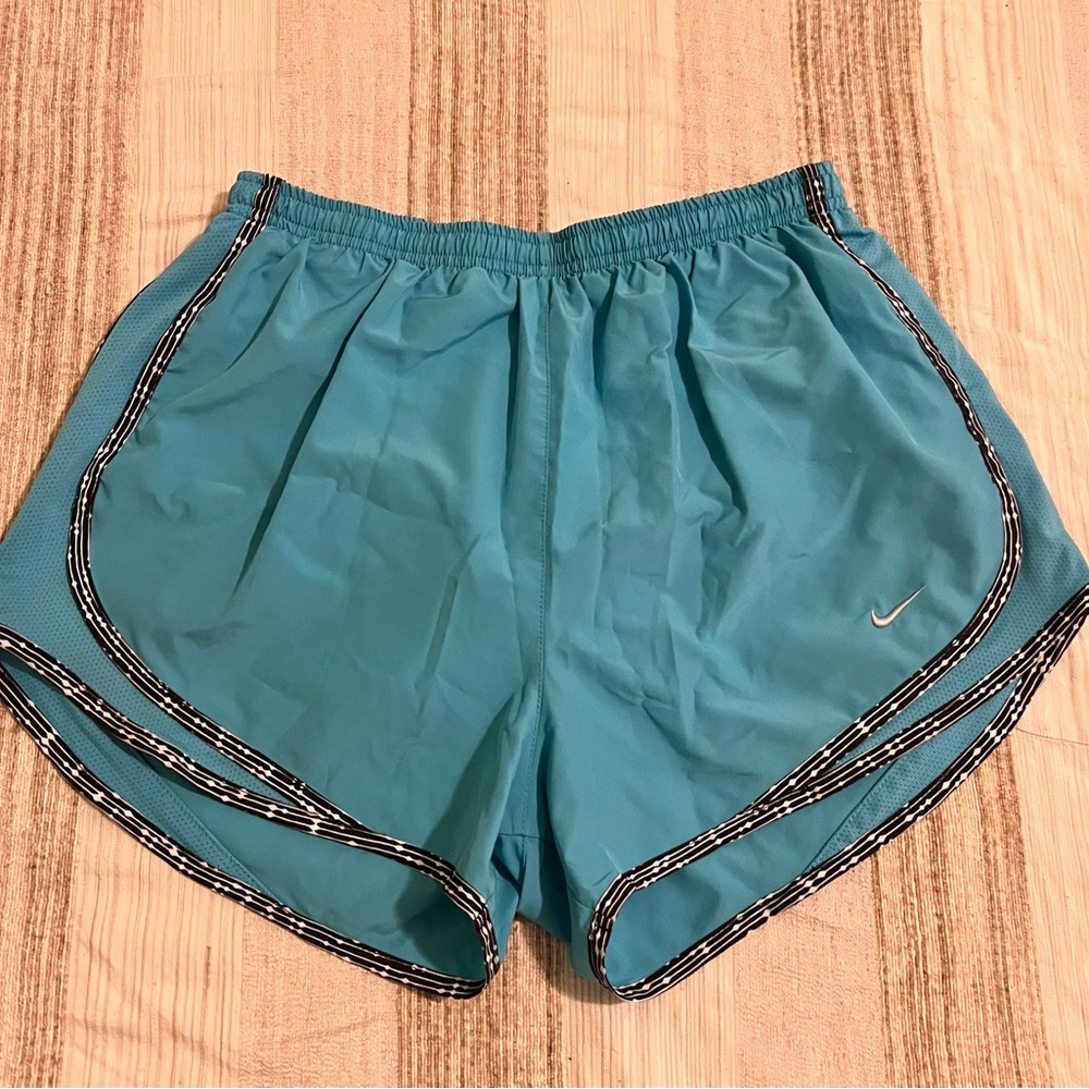 Women’s Nike shorts size Medium
